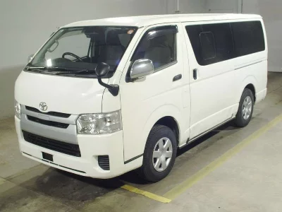 TOYOTA HIACE VAN