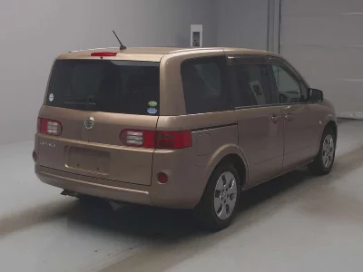Nissan Lafesta