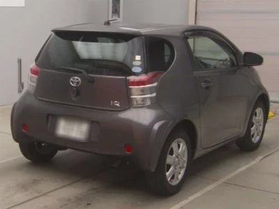 Toyota iQ