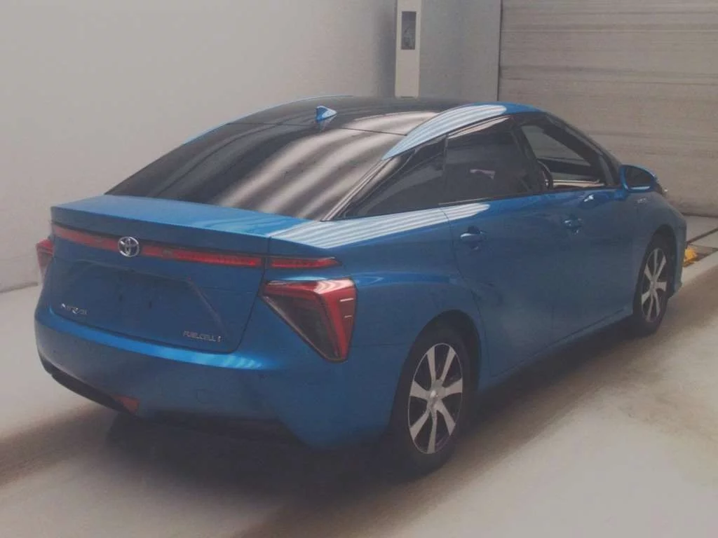 Toyota Mirai  с аукциона в Японии