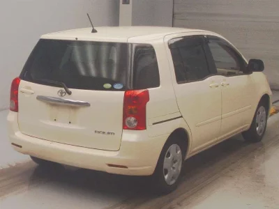 Toyota Raum
