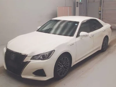 Toyota CROWN HYBRID