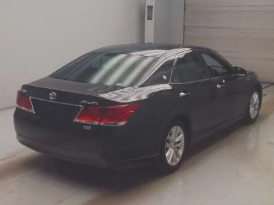 Toyota CROWN HYBRID