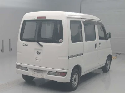 Toyota Pixis Van