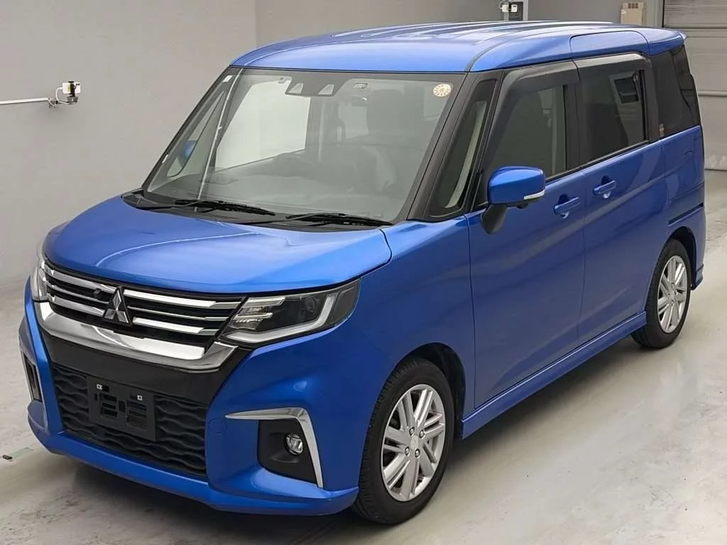 Mitsubishi Delica D:2  с аукциона в Японии