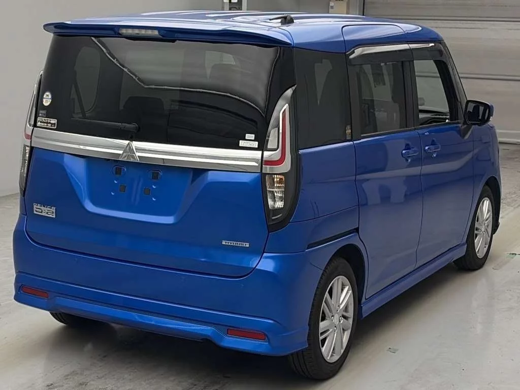 Mitsubishi Delica D:2  с аукциона в Японии