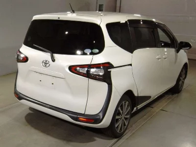 Toyota Sienta