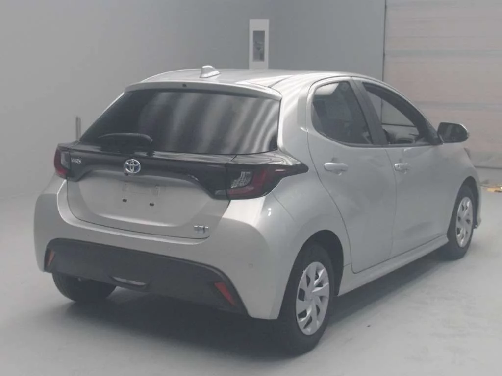 Toyota Raize  с аукциона в Японии