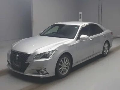 Toyota CROWN HYBRID
