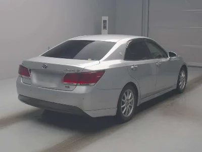 Toyota CROWN HYBRID