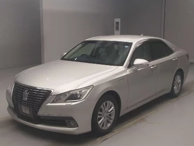 Toyota CROWN HYBRID
