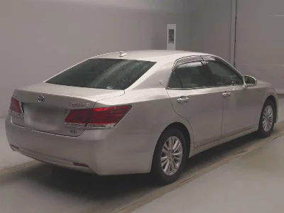 Toyota CROWN HYBRID