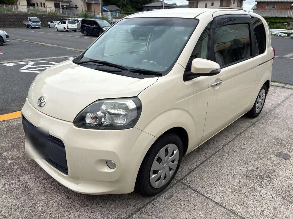 Toyota Porte  с аукциона в Японии