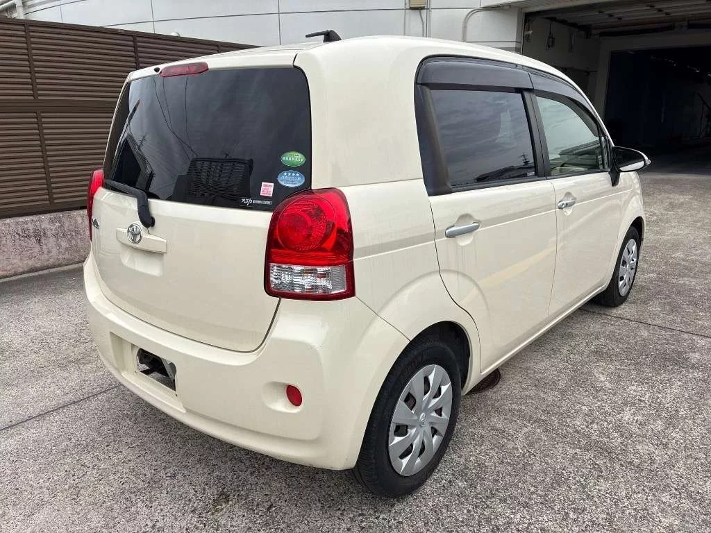 Toyota Porte  с аукциона в Японии