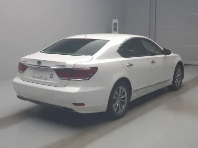 Lexus LS600h