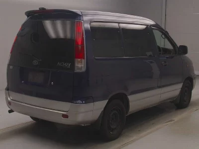 Toyota Lite Ace Noah
