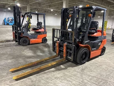 TOYOTA  FORKLIFT 
