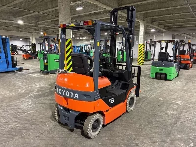 TOYOTA  FORKLIFT 
