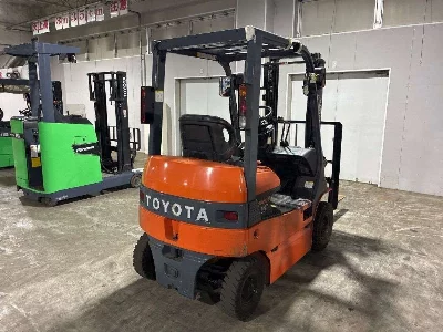 Toyota  FORKLIFT