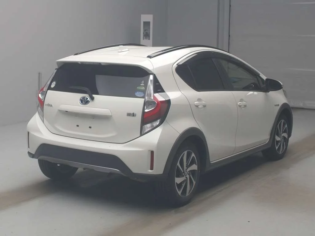 Toyota Aqua  с аукциона в Японии