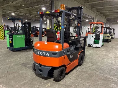 TOYOTA  FORKLIFT 