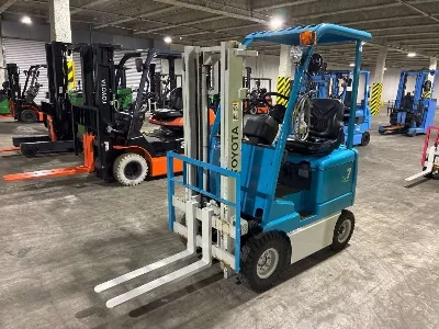 TOYOTA  FORKLIFT 