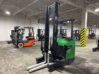 TOYOTA  FORKLIFT 