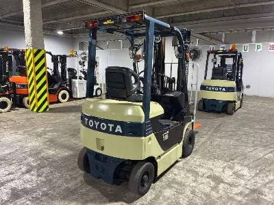 TOYOTA  FORKLIFT 