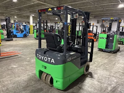 TOYOTA  FORKLIFT 