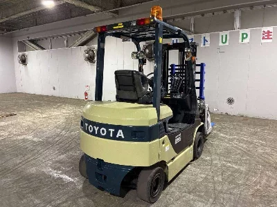 TOYOTA  FORKLIFT 