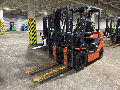 TOYOTA  FORKLIFT 