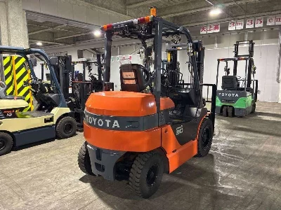 TOYOTA  FORKLIFT 