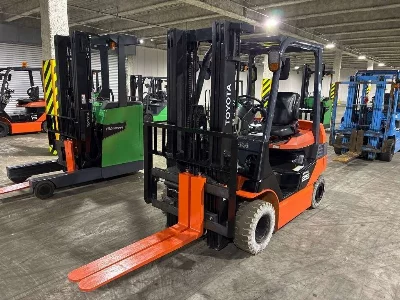 TOYOTA  FORKLIFT 