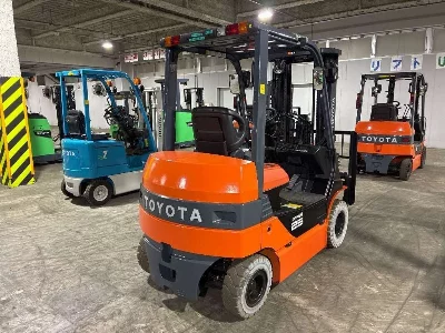 TOYOTA  FORKLIFT 