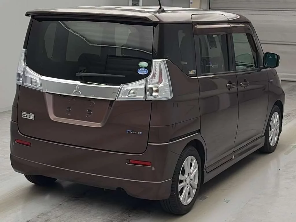 Mitsubishi Delica D:2  с аукциона в Японии