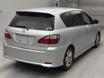 Toyota Ipsum