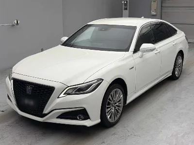 Toyota CROWN HYBRID