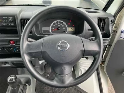Nissan Clipper Truck