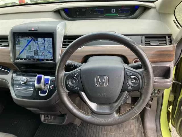 Honda Freed  с аукциона в Японии