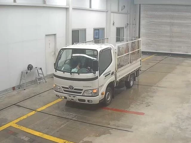 Toyota ToyoAce  с аукциона в Японии