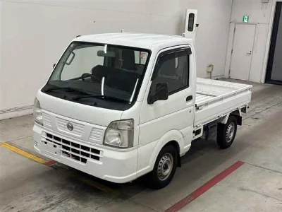 NISSAN NT100 CLIPPER