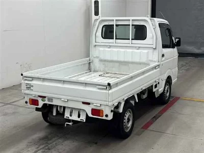 NISSAN NT100 CLIPPER