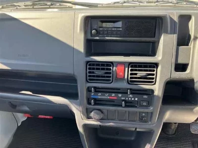 NISSAN NT100 CLIPPER