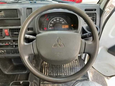 Mitsubishi Minicab Truck