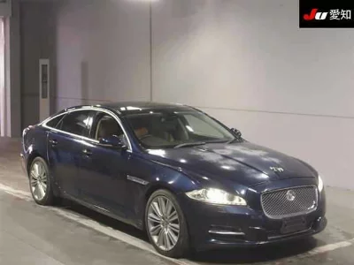 Jaguar XJ6