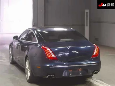 Jaguar XJ6