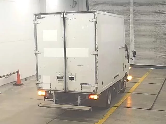 Isuzu Elf  с аукциона в Японии