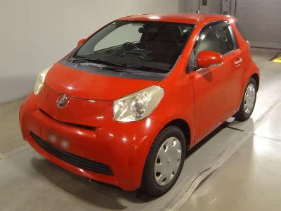 Toyota iQ