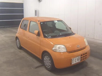 Daihatsu Esse
