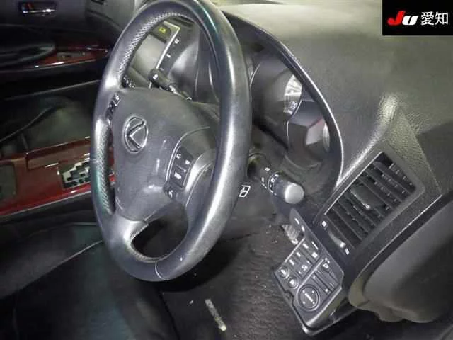 Lexus GS  с аукциона в Японии